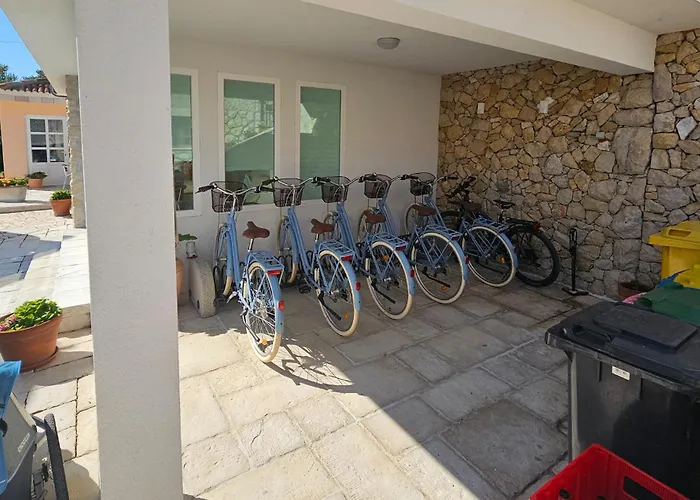 Amazing In With House Sea View