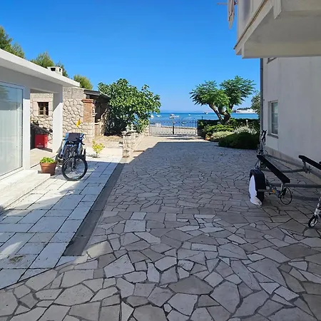 Amazing In With House Sea View